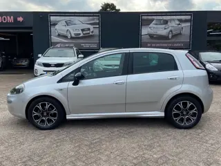 Fiat Punto Evo 0.9 TwinAir Racing 69.871 Kilometer n.a.p - Airco - Cruise - Bkuetooth/handsfree - Na