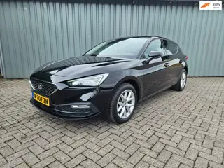 Seat Leon 5 Deurs 1.5 TSI Style Business Intense Camera Stoel/Stuurverwarming Navi