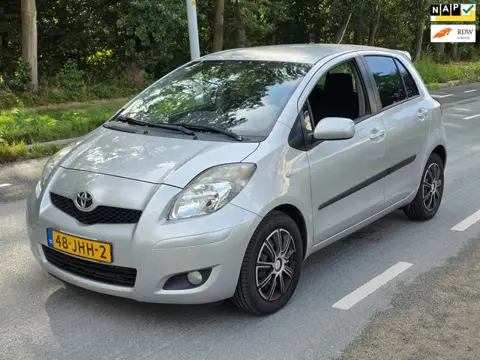 Toyota Yaris 1.3 VVTi Dynamic / AIRCO / NAP