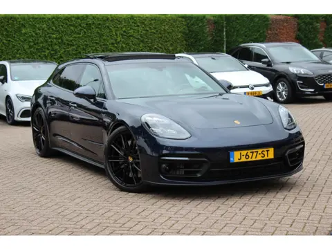 Porsche Panamera Sport Turismo 2.9 4S E-Hybrid / Panoramadak / 360Camera / Head-up / Achterasbesturi