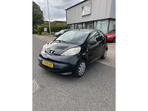 Peugeot 107 1.0-12V XR Nieuwe Apk 30-09-2027 (bj 2007)
