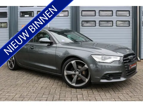 Audi A6 Avant 2.8 FSI quattro S-line Xenon Navi Led Panodak Leder Bose 20inch Bj:2013