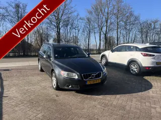 Volvo V70 1.6 T4 Limited Edition AUTOMAAT TREKHAAK LEER STOELVERWARMING NAVI