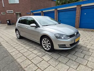 Volkswagen Golf 1.2 TSI Business Edition Connected