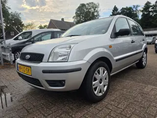 Ford Fusion 1.6-16V Trend