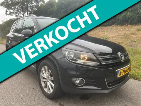Volkswagen Tiguan 2.0 TDI Comfort&Design - PANO - Clima - Cruise - Trekhaak