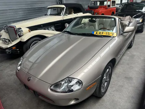Jaguar XK8 4.0 V8 Convertible (bj 1997, automaat)
