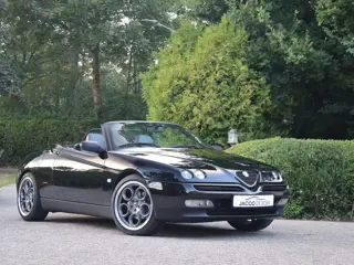 Alfa Romeo Spider 2.0-16V T.Spark 18"Teledials en Novitec