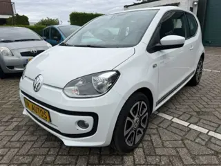 Volkswagen Up! /Airco / PDC/ Cruise control/NAVI/75 PK