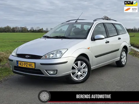 Ford Focus Wagon 1.6-16V Futura I Apple carplay I Ledere bekleding I Airco I Clima control