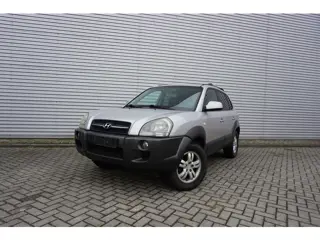 Hyundai Tucson 2.0i Dynamic World Cup edition - KOPPELING DEFECT! - Climate / Cruise / Elektr. ramen