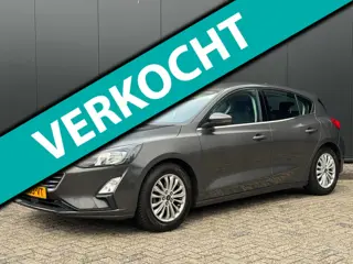 Ford Focus 1.0 EcoBoost Titanium | AGR-Stoelen! | Orig. NL | 100% Dealer onderhouden | Apple / Andro