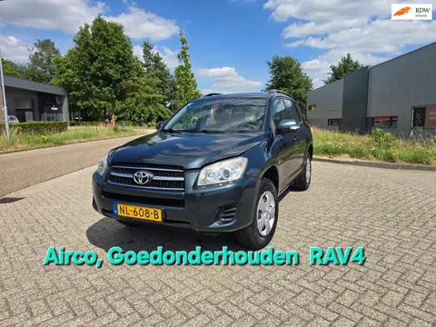 Toyota RAV4 2.0 VVTi Comfort 2WD Airco,Trekhaak goedonderhouden.