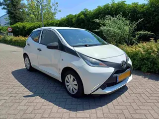 Toyota Aygo 1.0 VVT-i x-fun