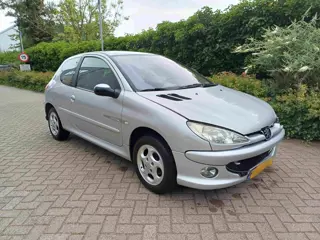 Peugeot 206 1.4 Quiksilver