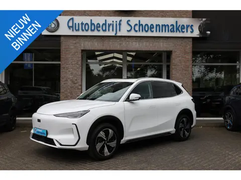 Geely E5 Max+ 68 kWh ZWART-LEDER! 475KM-RIJBEREIK PANO MASSAGE SFEERVERLICHTING LEER STOELVENTILATIE