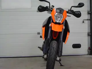 KTM 990 supermoto (2009)