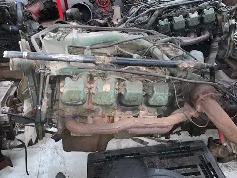 Mercedes-Benz OM 442A - 2 Turbo's - 350 HP