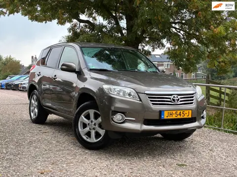 Toyota RAV4 2.0 VVTi Dynamic 2WD | Cruise + Clima Nu € 7.975,-!!!