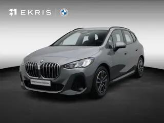 BMW 2 Serie Active Tourer 220i M Sportpakket | Achteruitrijcamera | 	Parking Assistant | 17''