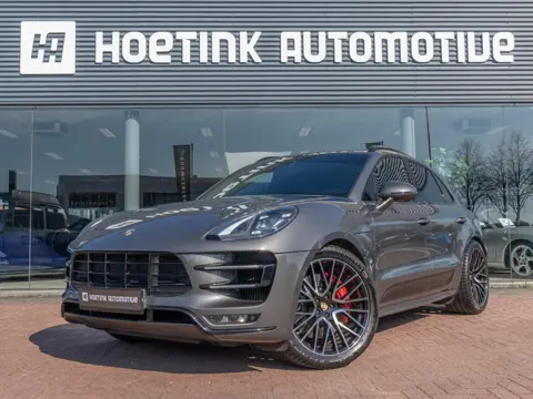 Porsche Macan 3.6 Turbo Performance Package | 530PK | RVS uitlaat | Elc trekhaak