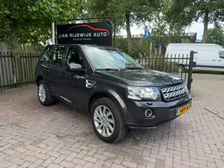 Land Rover Freelander 2.2 TD4 HSE Xenon Leder Pano Trekh AWD