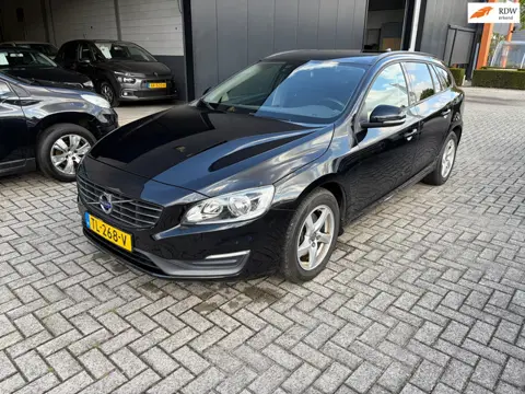 Volvo V60 1.6 D2 Momentum,AUT,NAVI,TRKHAAK,APK 8-27......