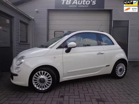 Fiat 500 1.2 Lounge ! AIRCO / PANORAMADAK !