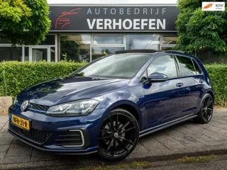 Volkswagen GOLF 1.4 TSI PHEV GTE | PANORAMA | KEYLESS | APPLE CARPLAY | PARKEERCAMERA | STOELVERWARM