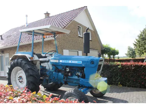 Ford 5600 met stuurbekrachtiging (bj 1975)