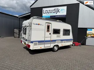 HOBBY De Luxe 400 SF ’05 (Mover, Vastbed)