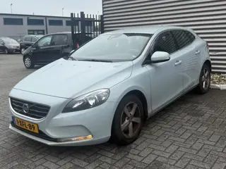 Volvo V40 2.0 D4 Momentum Business