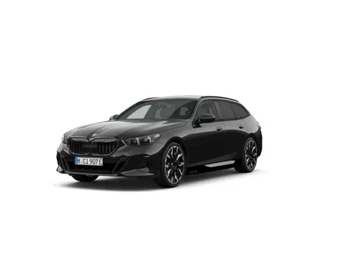 BMW 5 Serie Touring 530e | M-Sport Pro | 21'' | Panorama. | B&W | Comfortstoel. + vent. | Park. Plus