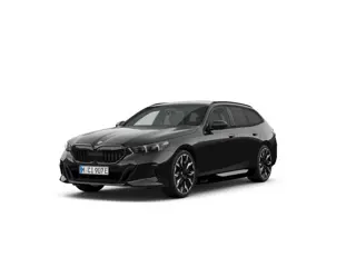 BMW 5 Serie Touring 530e | M-Sport Pro | 21'' | Panorama. | B&W | Comfortstoel. + vent. | Park. Plus