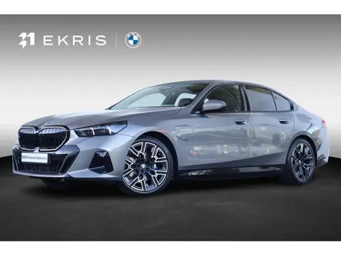 BMW 5-serie 530e | Sport Pakket Pro | Adaptief Onderstel Professional | Panorama Dak | Driving Assis