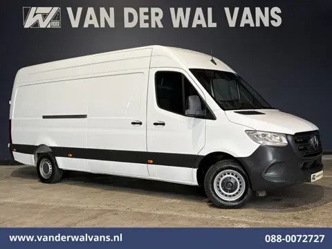Mercedes-Benz Sprinter 317 CDI 170pk L3H2 Euro6 Airco | XXL MBUX | Camera | Navigatie | Apple Carpla