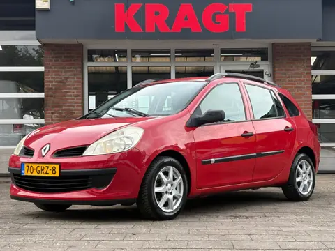 Renault Clio Estate Expression 1.2 TCE 100 pk - lichtmetaal - ruime auto!