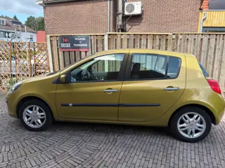 Renault Clio 1.4-16V Team Spirit