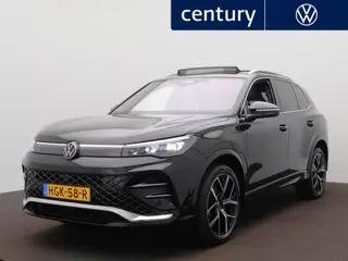 Volkswagen Tiguan 1.5 eHybrid R-Line Edition Panoramadak - Trekhaak - Camera - 20 Inch - Matrix LED 