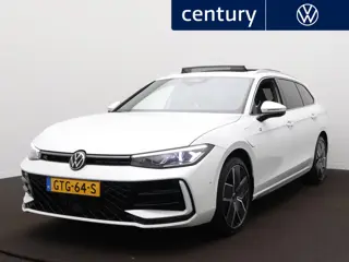 Volkswagen Passat Variant 1.5 eHybrid R-Line Edition | Panodak | Zwenkbare Trekhaak | Camera | Navi 