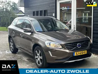 Volvo XC60 2.0 T5 FWD Momentum Aut/Ecc/Leer/Navi/Trekhaak