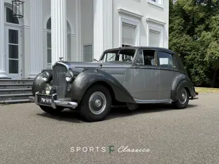 Bentley Mark vi LHD 1952 chassis B472LNZ, factory left-hand drive, 14,215 miles