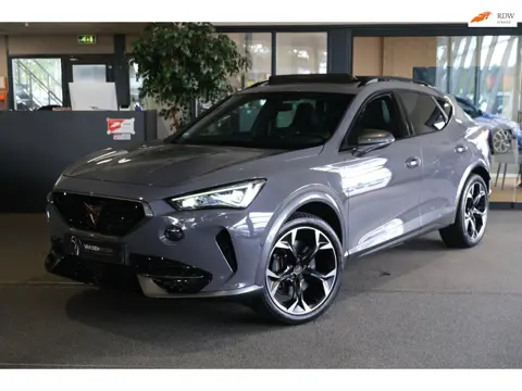 CUPRA Formentor 1.4 e-Hybrid VZ 245PK Pano Trekhaak Cam Navi