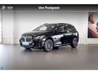BMW 2 Serie Active Tourer 225e xDrive | M Sport | Glazen Panoramadak | Harman Kardon | Stoelverwarmi
