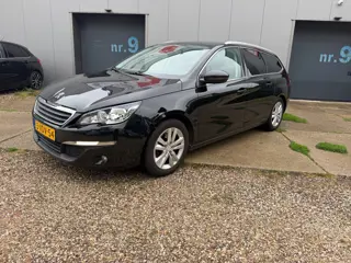Peugeot 308 SW 1.2 e-THP Blue Lease Executive
