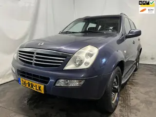 SsangYong Rexton RX 230 - Motorlamp - Roest - Schade