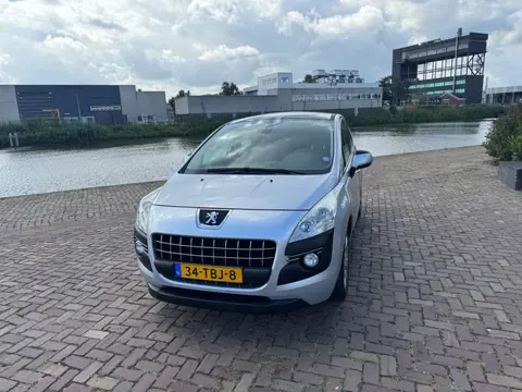 Peugeot 3008 1.6 THP Active AUT