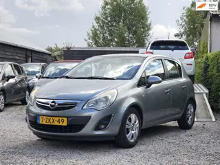 Opel Corsa 1.2-16V Edition Trekhaak/5drs/Airco/Cruise