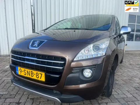Peugeot 3008 2.0 HDiF HYbrid4 Blue Lease - Start niet - Motor defect - Koppakking defect - Schade