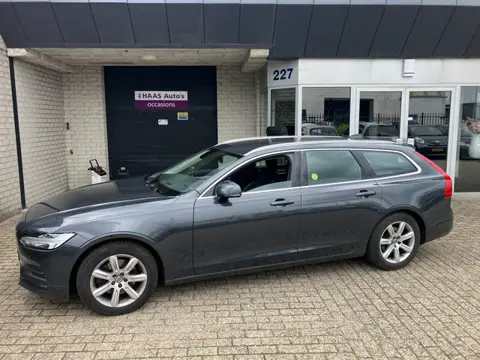 Volvo V90 2.0 D4 Momentum / MOTOR DEFECT / DISTRIBUTIE BROKEN /